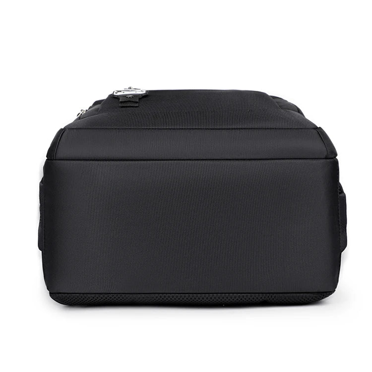 Travel backpack with large capacity and durability, laptop backpack for campus and commuting, hiking trip
