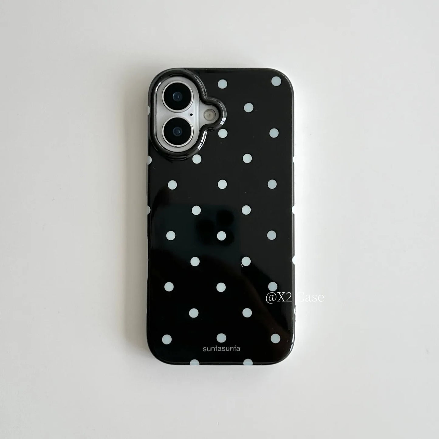 Minimalist Black And White Polka Dots Phone Case For iPhone 17 16 15 14 13 12 11 Pro MAX Plus Y2K Shockproof Dustproof Cover